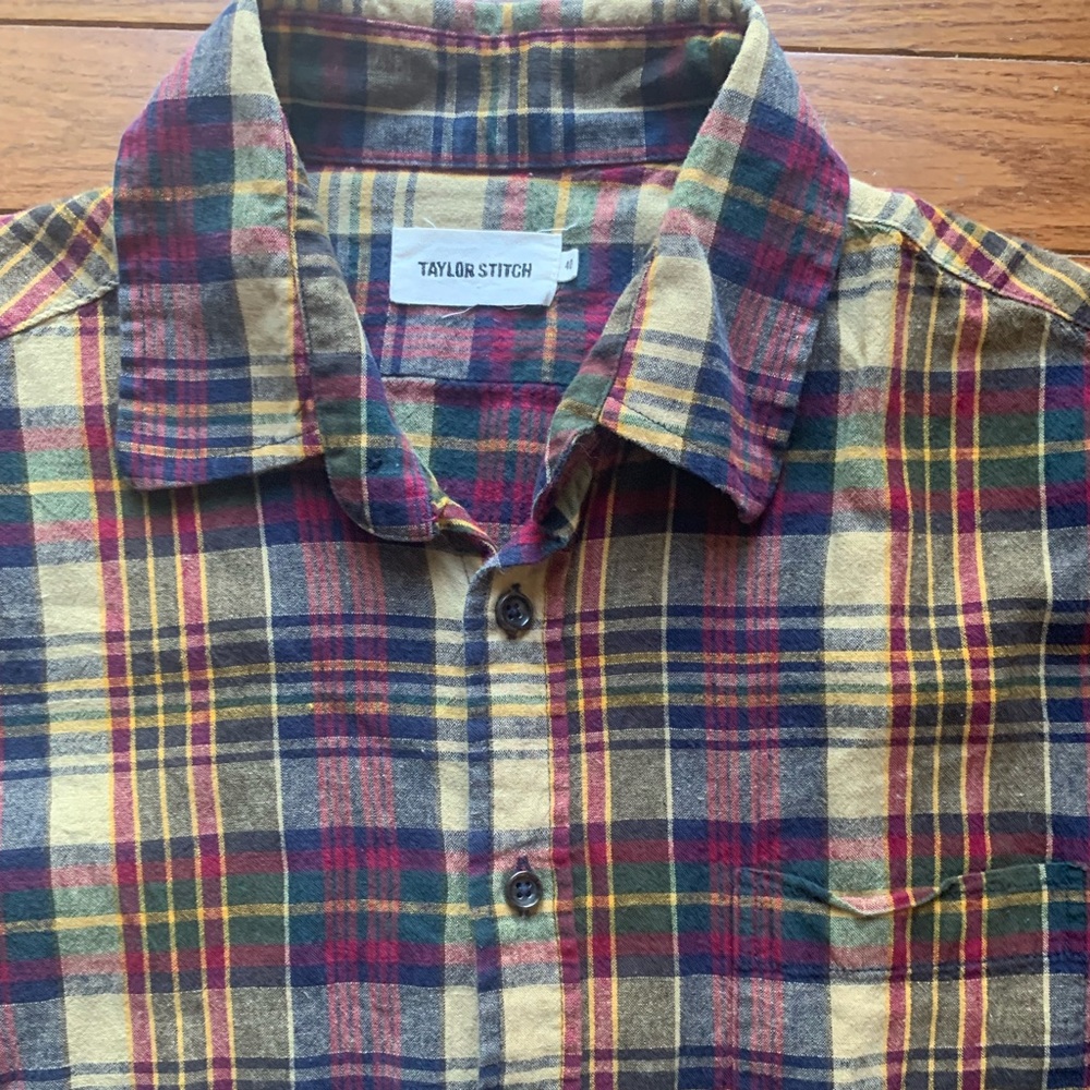 Men’s Taylor Stitch California Navy Madras button front shirt  Sz M 40